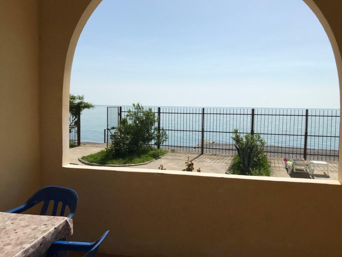 Davel Hotel Gagra Exterior foto